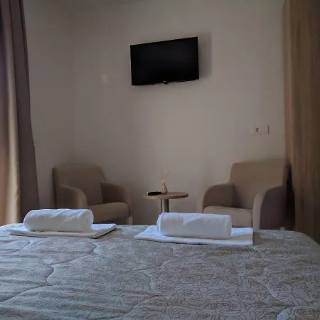 Vesna Hotel 3*